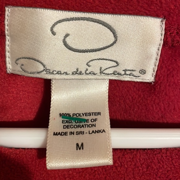 •OSCAR DE LA RENTA•RED VELOUR SWEATSHIRT BLACK CONTRAST STITCHING SIZE MEDIUM - Picture 4 of 5